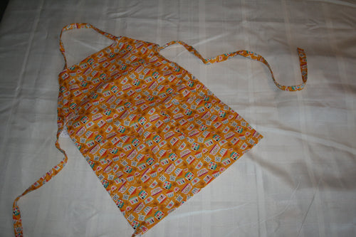 Old Fashion Cooking Pots and Casserole Dishes Cover This Beautiful Adjustable Apron